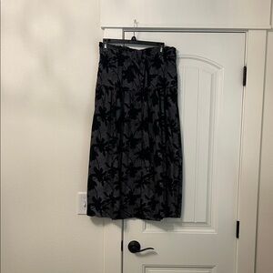 Universal Thread Black Floral Pencil Skirt
